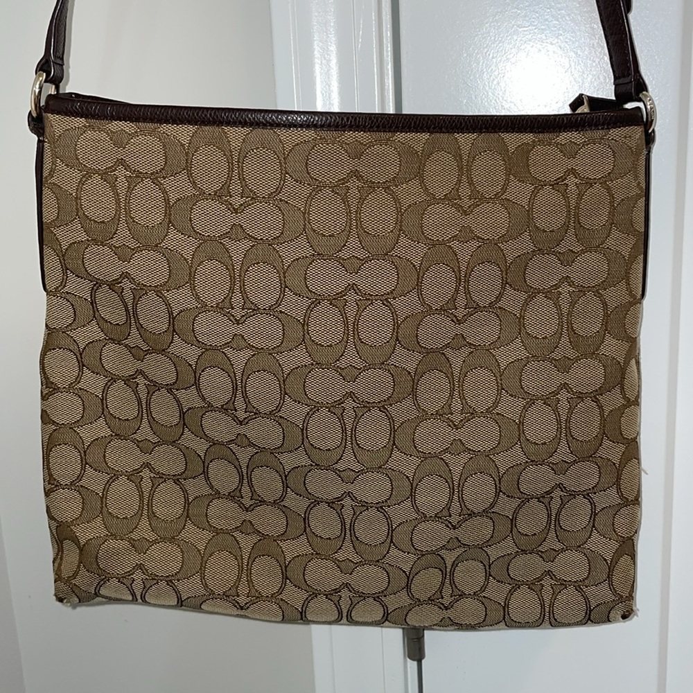 Coach | Signature shoulder crossbody canvas bag - Picture 6 of 16